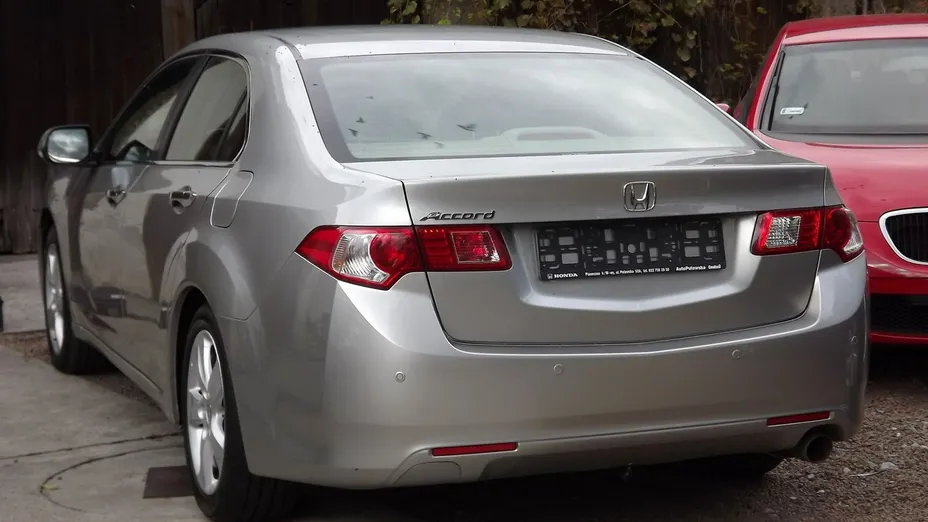 HONDA Accord -