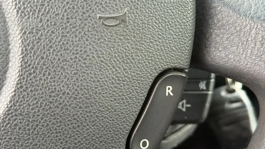 RENAULT Clio -