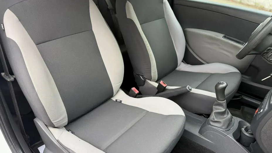 RENAULT Clio -