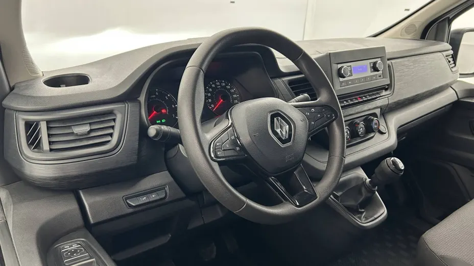 RENAULT Trafic -