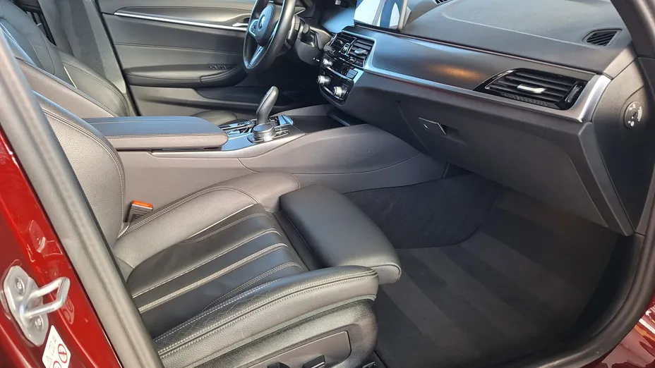 BMW Seria 5 530d xDrive mHEV M Sport sport-aut