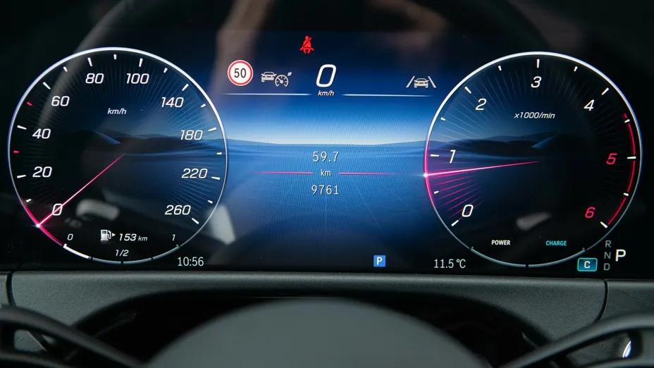 MERCEDES-BENZ E Klasa E 220 d mHEV 4-Matic AMG 9G-Tronic