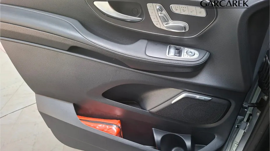 MERCEDES-BENZ V Klasa V 300 d 4-Matic 9G-Tronic Exclusive (ekstra dł)