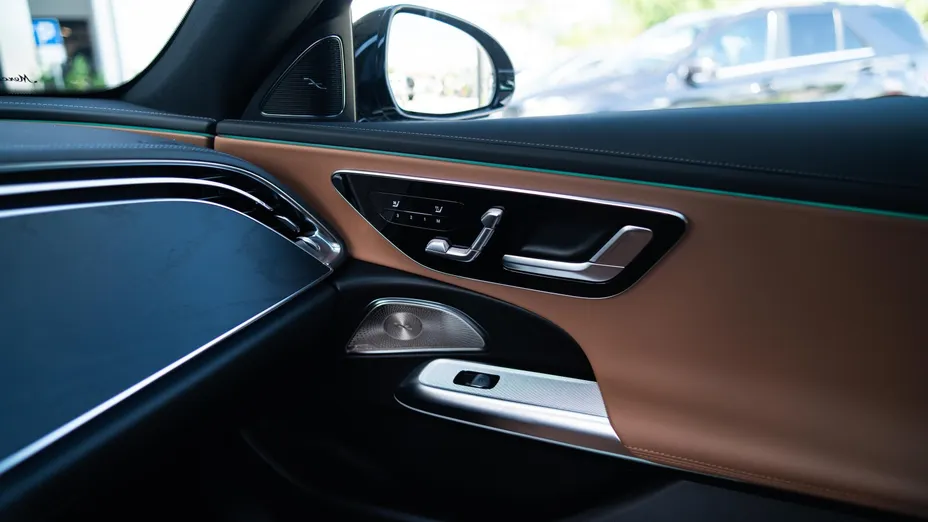 MERCEDES-BENZ E Klasa E 220 d mHEV 4-Matic AMG 9G-Tronic