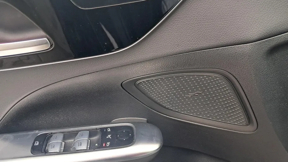 MERCEDES-BENZ C Klasa C 180 mHEV Avantgarde