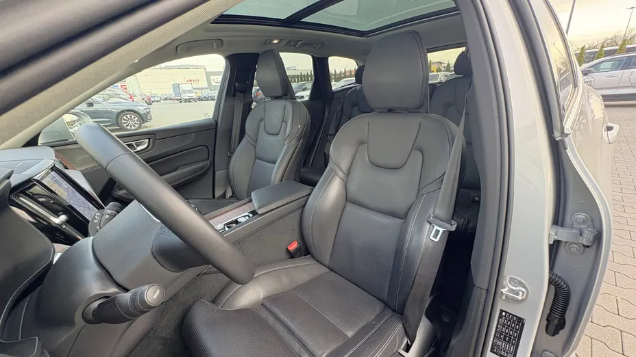 VOLVO XC60 XC60 B5 D AWD Ultimate Bright aut