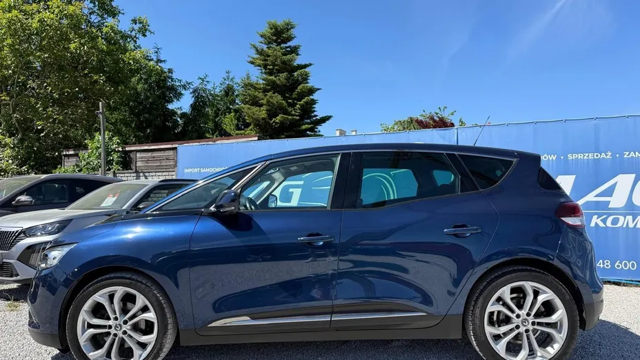 RENAULT Scenic -