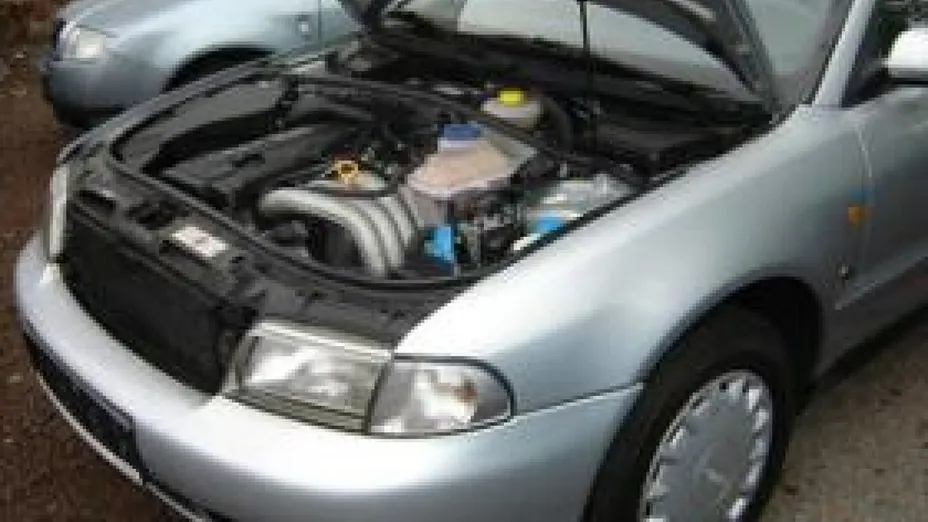 AUDI A4 -