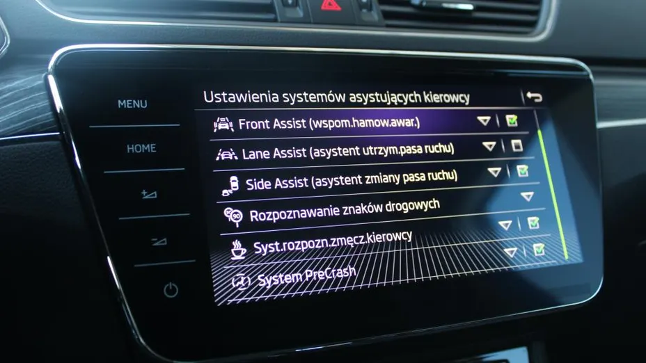 SKODA Superb Superb 2.0 TDI SCR Style DSG