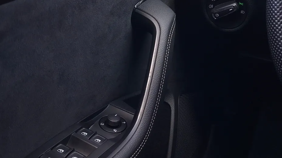 SKODA Superb Superb 2.0 TDI SCR Sportline DSG