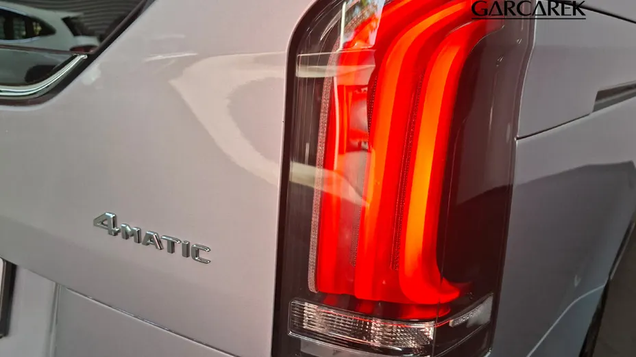 MERCEDES-BENZ V Klasa V 300 d 4-Matic 9G-Tronic Exclusive (ekstra dł)
