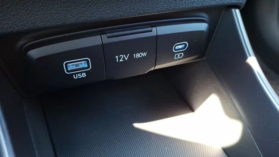 HYUNDAI i20 i20 1.0 T-GDi Modern Black