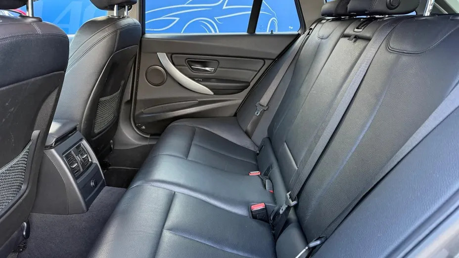 BMW Seria 3 320d aut