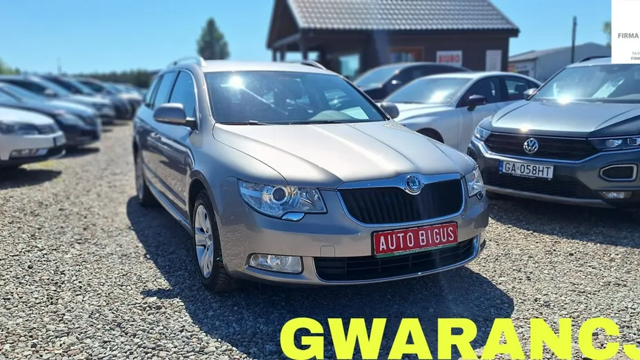 SKODA Superb -