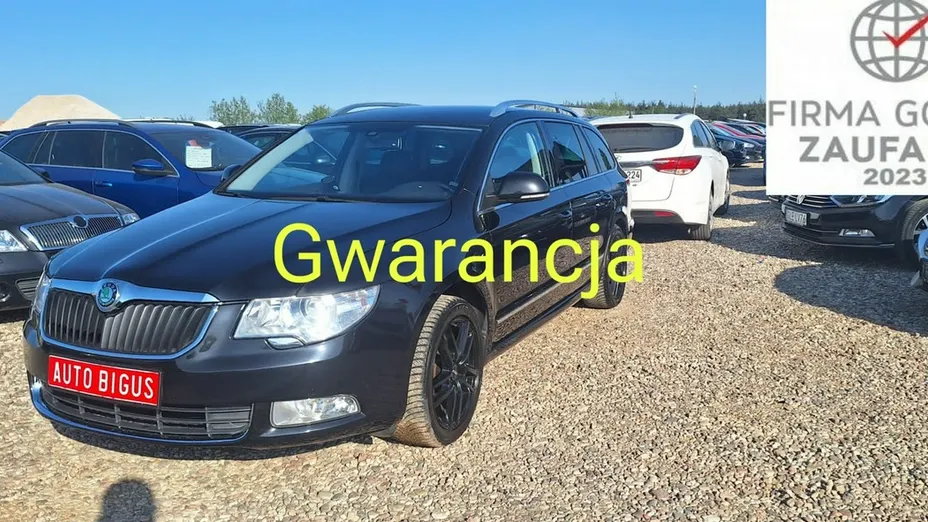 SKODA Superb -