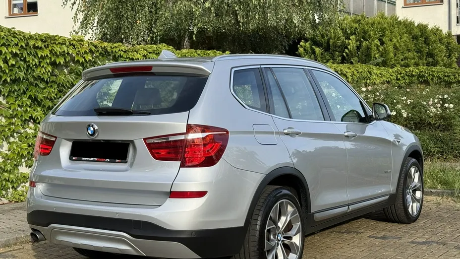 BMW X3 -