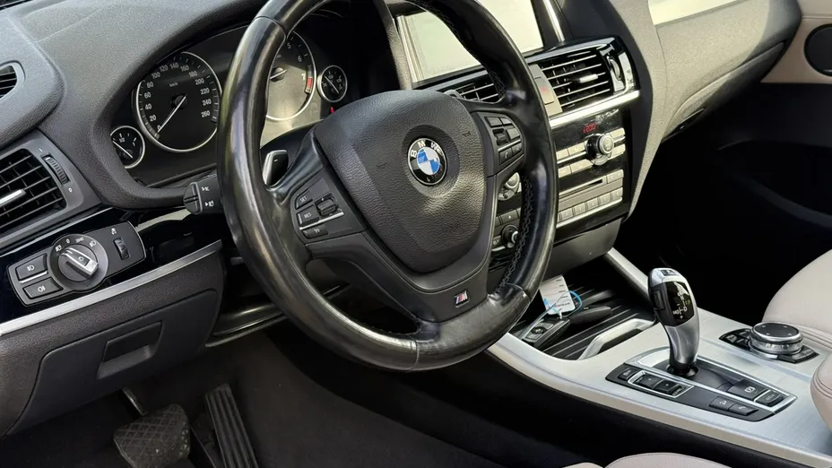 BMW X3 -