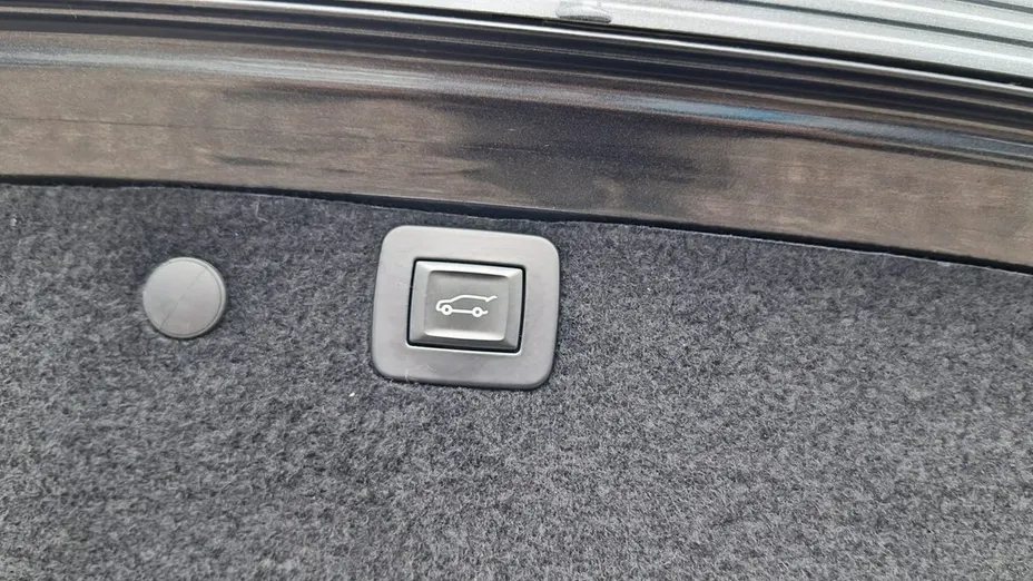 OPEL Insignia -