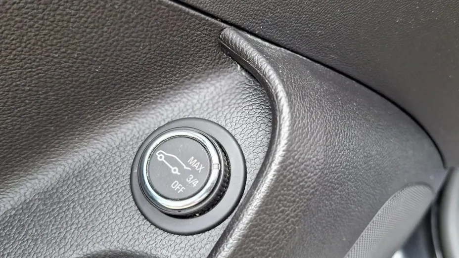 OPEL Insignia -
