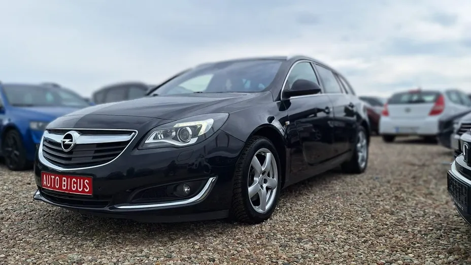 OPEL Insignia -