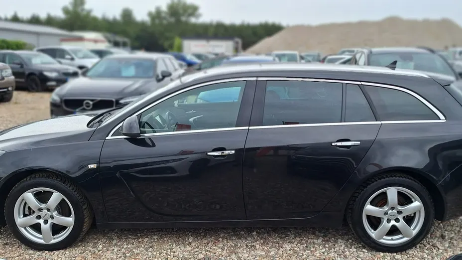 OPEL Insignia -