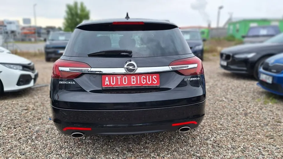 OPEL Insignia -