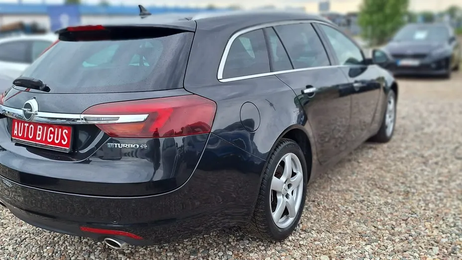 OPEL Insignia -