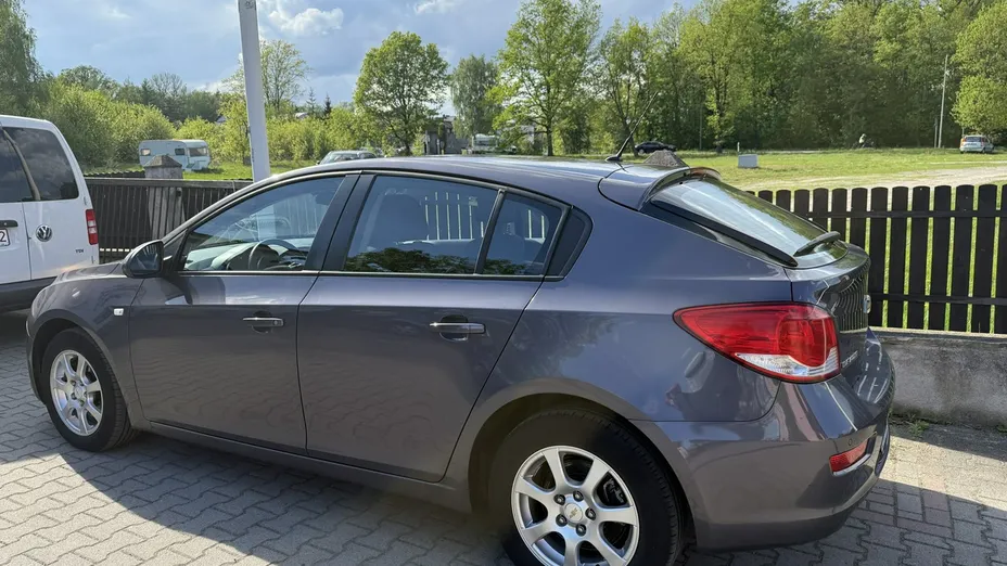 CHEVROLET Cruze -