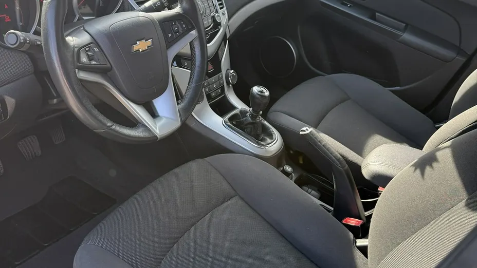 CHEVROLET Cruze -