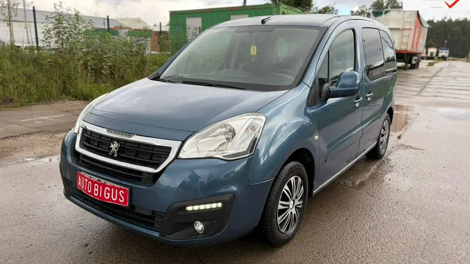 PEUGEOT Partner -
