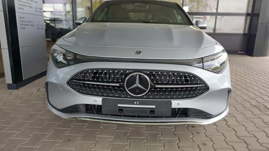 MERCEDES-BENZ CLA -