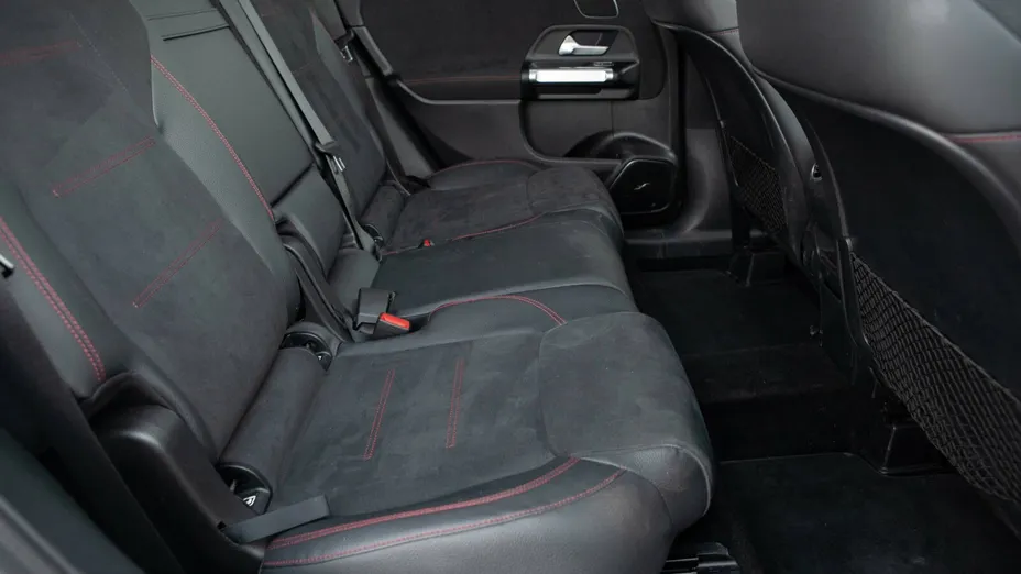 MERCEDES-BENZ GLB GLB 250 4-Matic AMG Line 8G-DCT