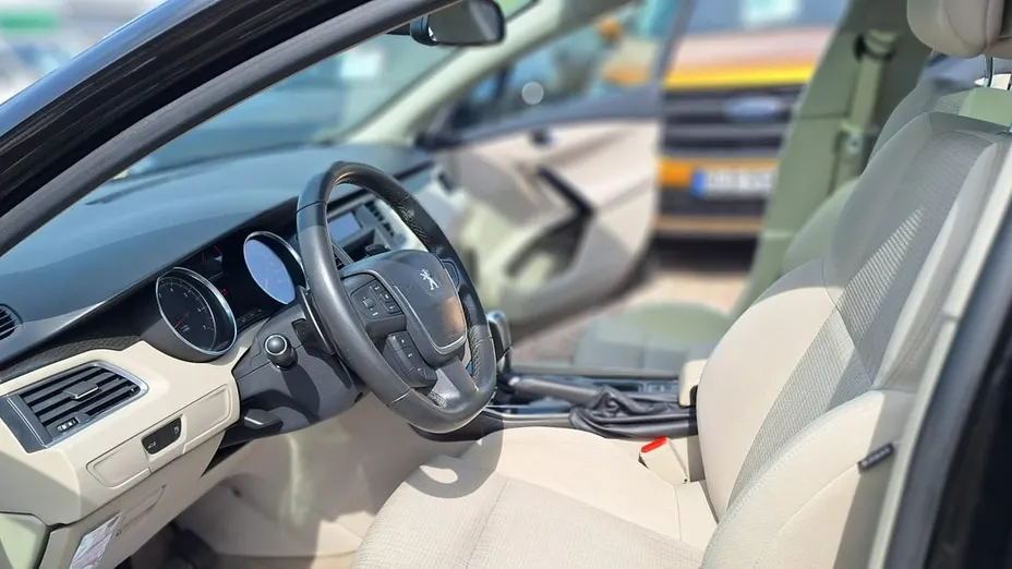 PEUGEOT 508 -