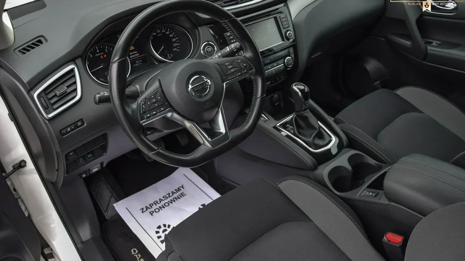 NISSAN Qashqai -