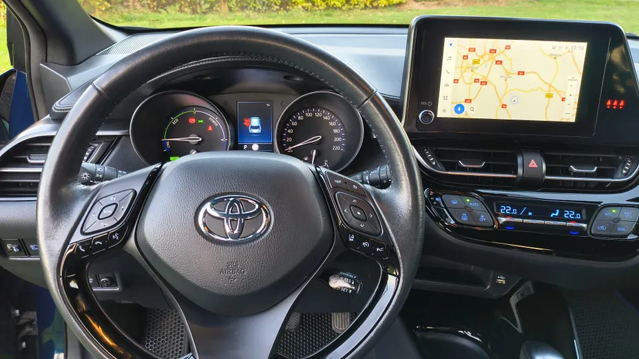 TOYOTA C-HR -