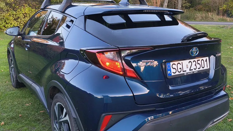 TOYOTA C-HR -