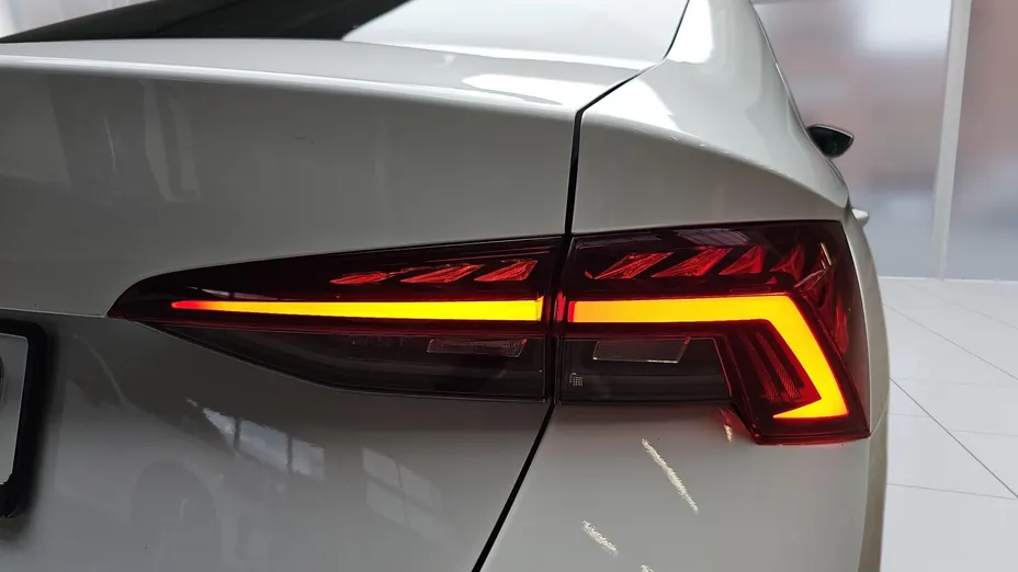 SKODA Octavia Octavia 2.0 TDI Ambition DSG