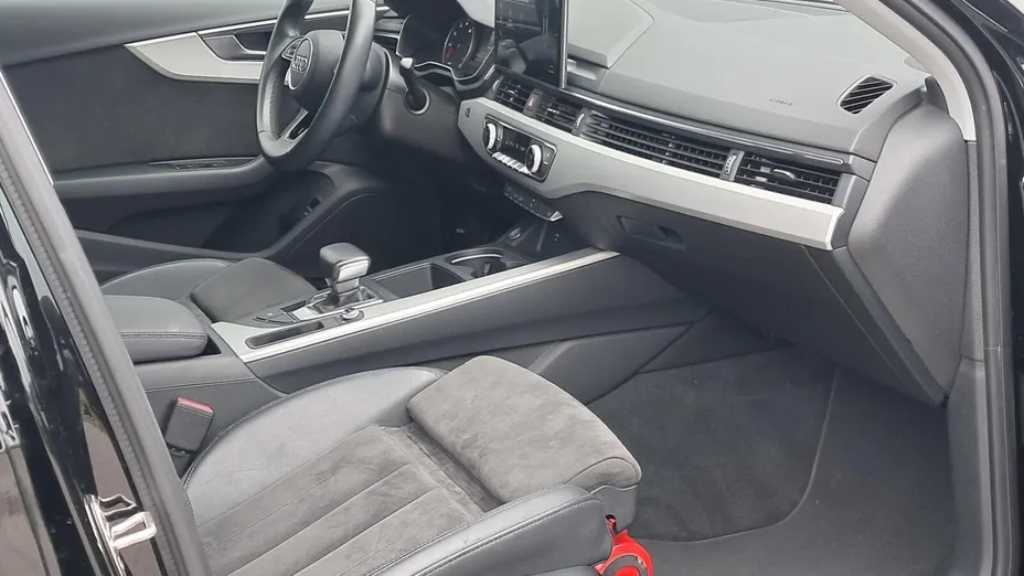 AUDI A4 A4 40 TFSI mHEV S tronic