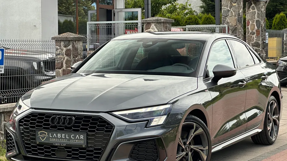AUDI A3 A3 35 TFSI S Line