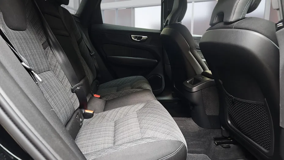 VOLVO XC60 XC60 B4 B Essential aut