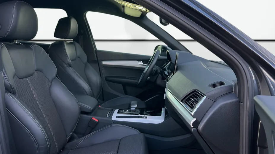 AUDI Q5 -