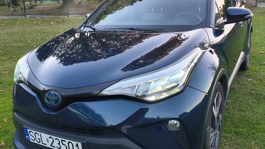 TOYOTA C-HR -