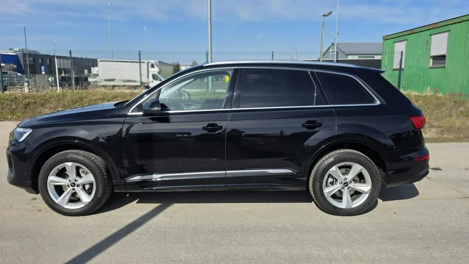 AUDI Q7 -