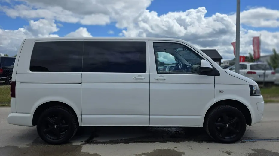 VOLKSWAGEN Transporter -