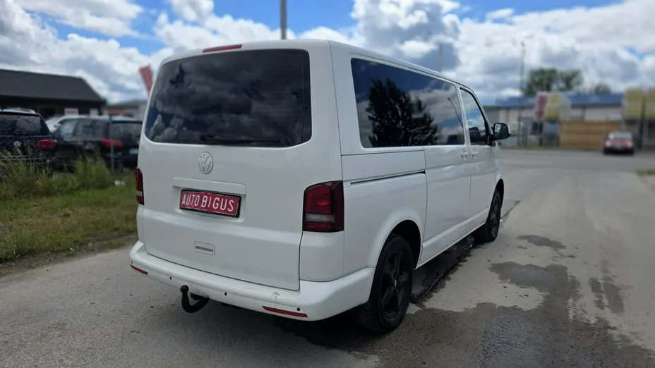VOLKSWAGEN Transporter -