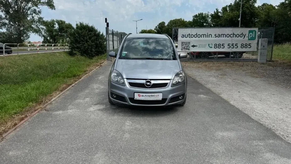 OPEL Zafira -