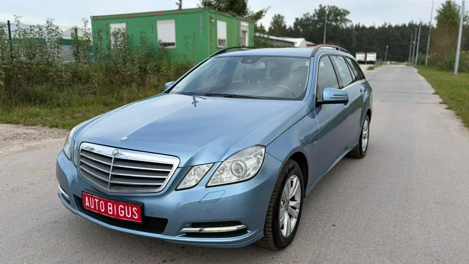 MERCEDES-BENZ E Klasa -