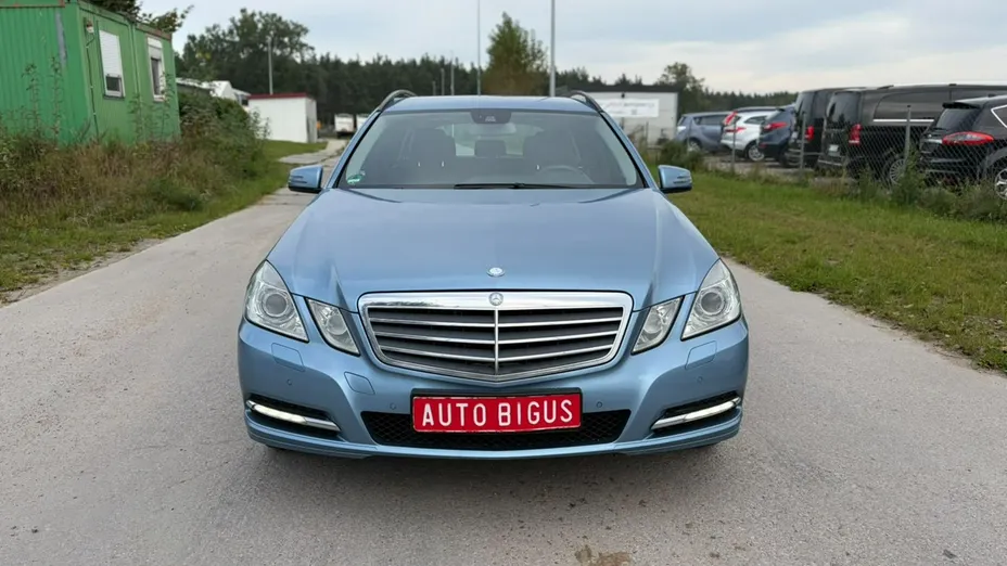 MERCEDES-BENZ E Klasa -