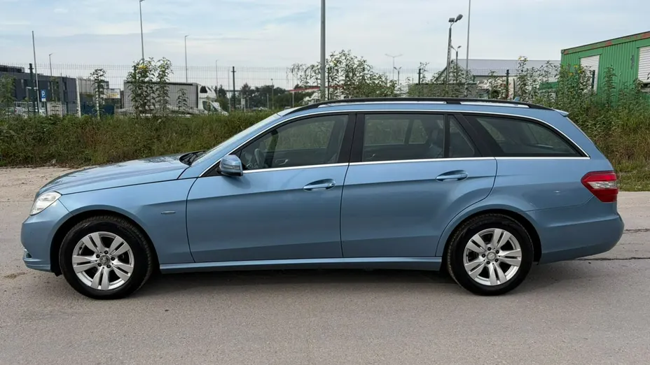 MERCEDES-BENZ E Klasa -