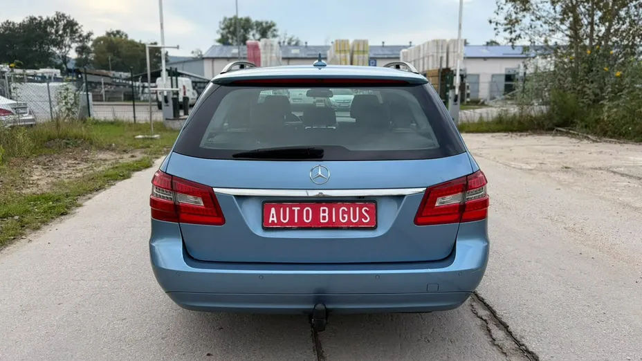 MERCEDES-BENZ E Klasa -